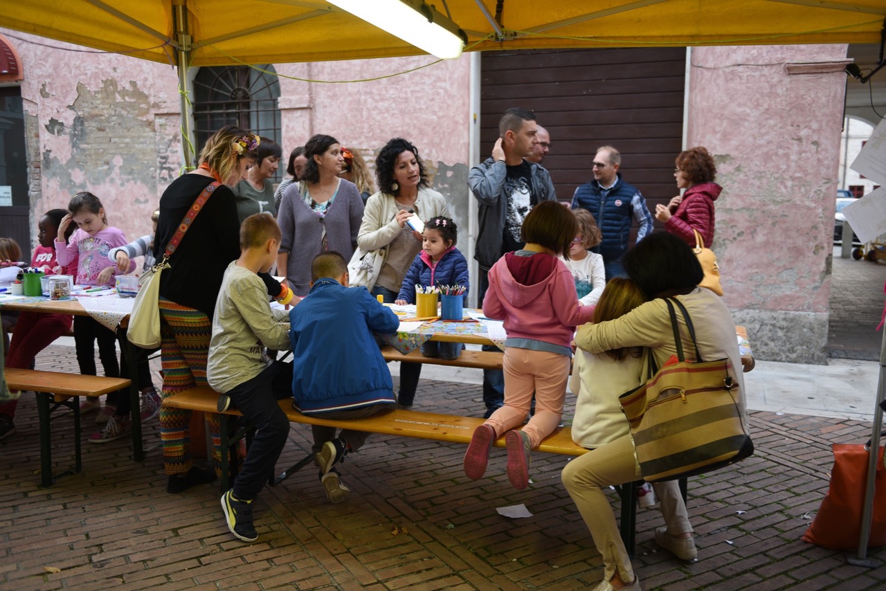 Merenda Solidale "UN PANINO UN VACCINO 2017"