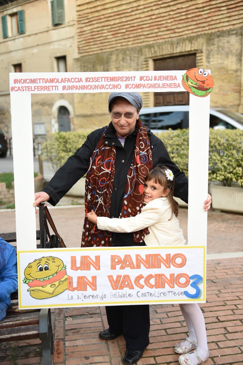 Merenda Solidale "UN PANINO UN VACCINO 2017"