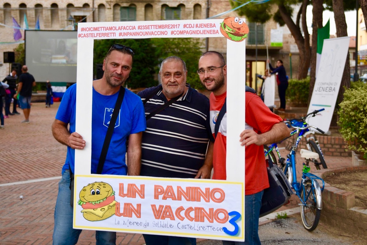 Merenda Solidale "UN PANINO UN VACCINO 2017"