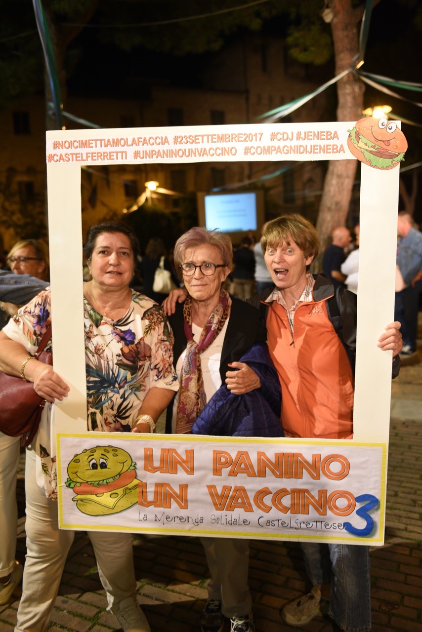 Merenda Solidale "UN PANINO UN VACCINO 2017"