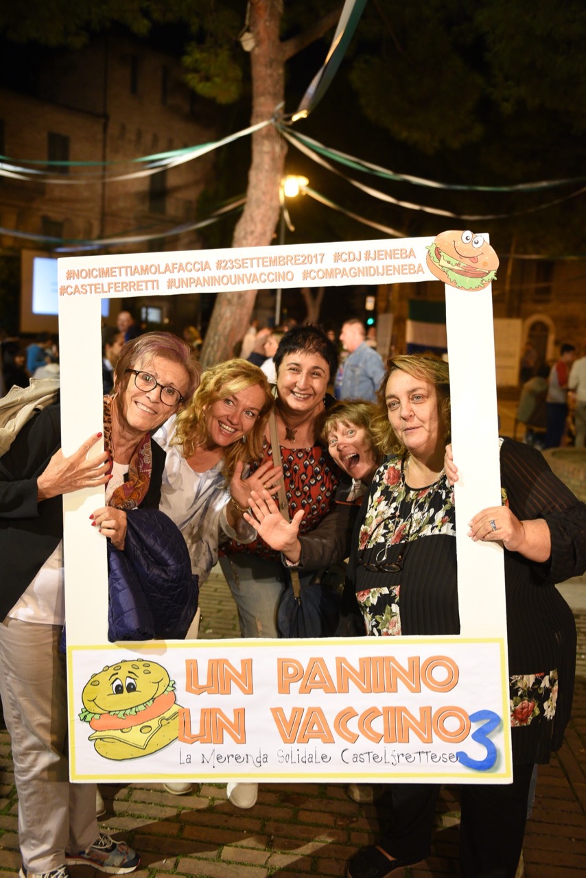 Merenda Solidale "UN PANINO UN VACCINO 2017"