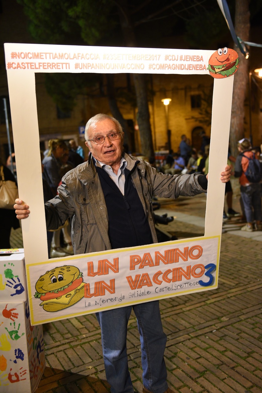 Merenda Solidale "UN PANINO UN VACCINO 2017"