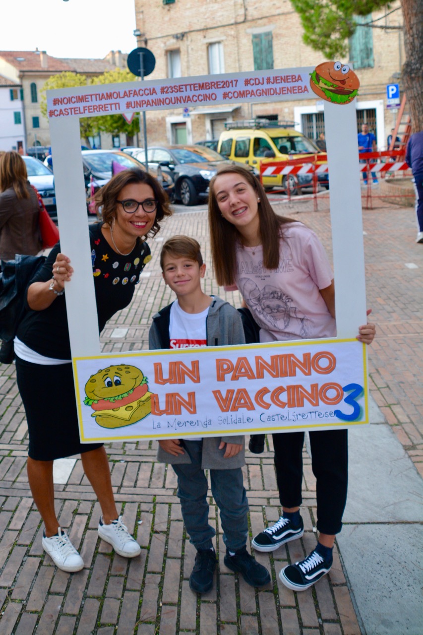 Merenda Solidale "UN PANINO UN VACCINO 2017"