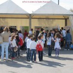 studenti fuori dai gazebo